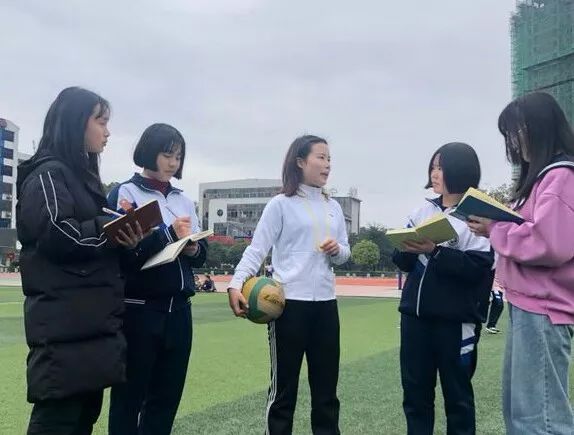 ˵��: https://mmbiz.qpic.cn/mmbiz_jpg/ibgib3xCqNWcvkOaQnVSmhOSbbFNiaicRBkHPHlAOcfeNj30MHibiawOA5c10uMaI4I1JZn03XreUE9zQeB2BicoDvaHw/640?wx_fmt=jpeg